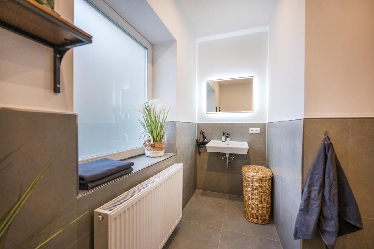 120Qm, Cozy Apartment, Sehr Zentral Am Hbf, 3Sz Koblenz (Rhineland-Palatinate) Exterior foto